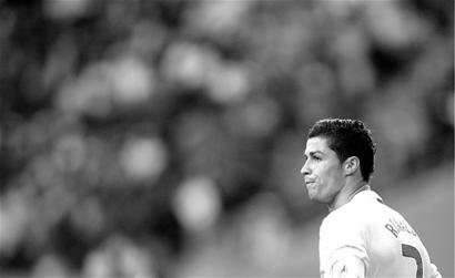 TA：曼联连续88个赛季有自家青训球员出战的纪录面临终结危机（TA：曼联连续88季有青训球员出场的纪录或将中断）