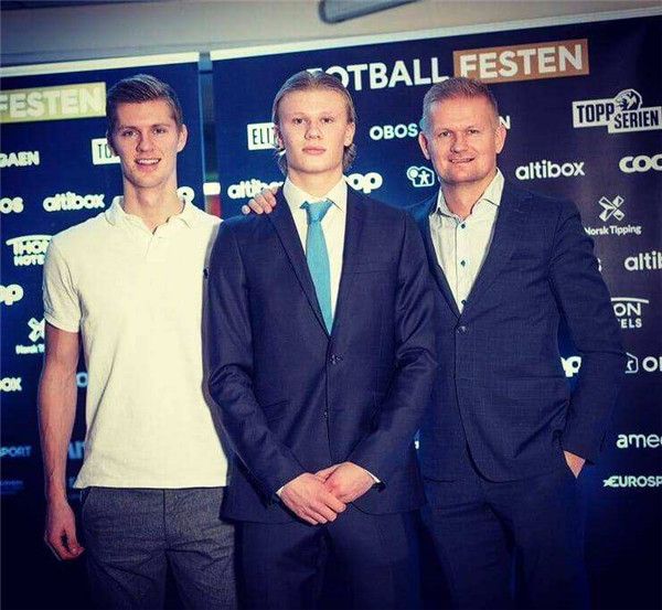 蓝黑门柱再塑？国米考量门将未来布局，解析维卡里奥方案（国米谋划门将线新布局：维卡里奥方案全解析）