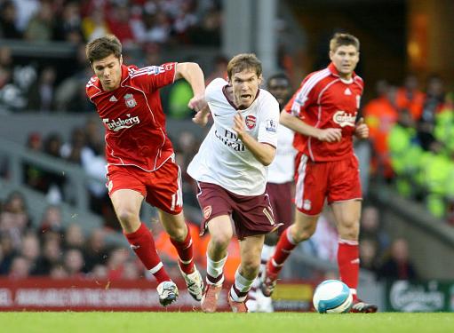 永远的科皇！拜仁在对阵圣保利赛前为科曼补办告别仪式（科皇不说再见！拜仁战圣保利前为科曼补办告别仪式）