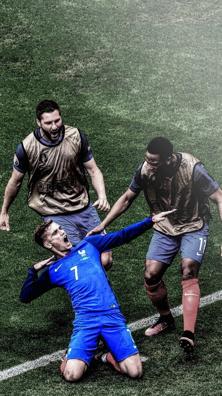 马科斯-阿隆索：祖父说迪斯蒂法诺比梅西出色，时代标准不同（马科斯-阿隆索：祖父认为迪斯蒂法诺强于梅西，各时代评判标准不同）