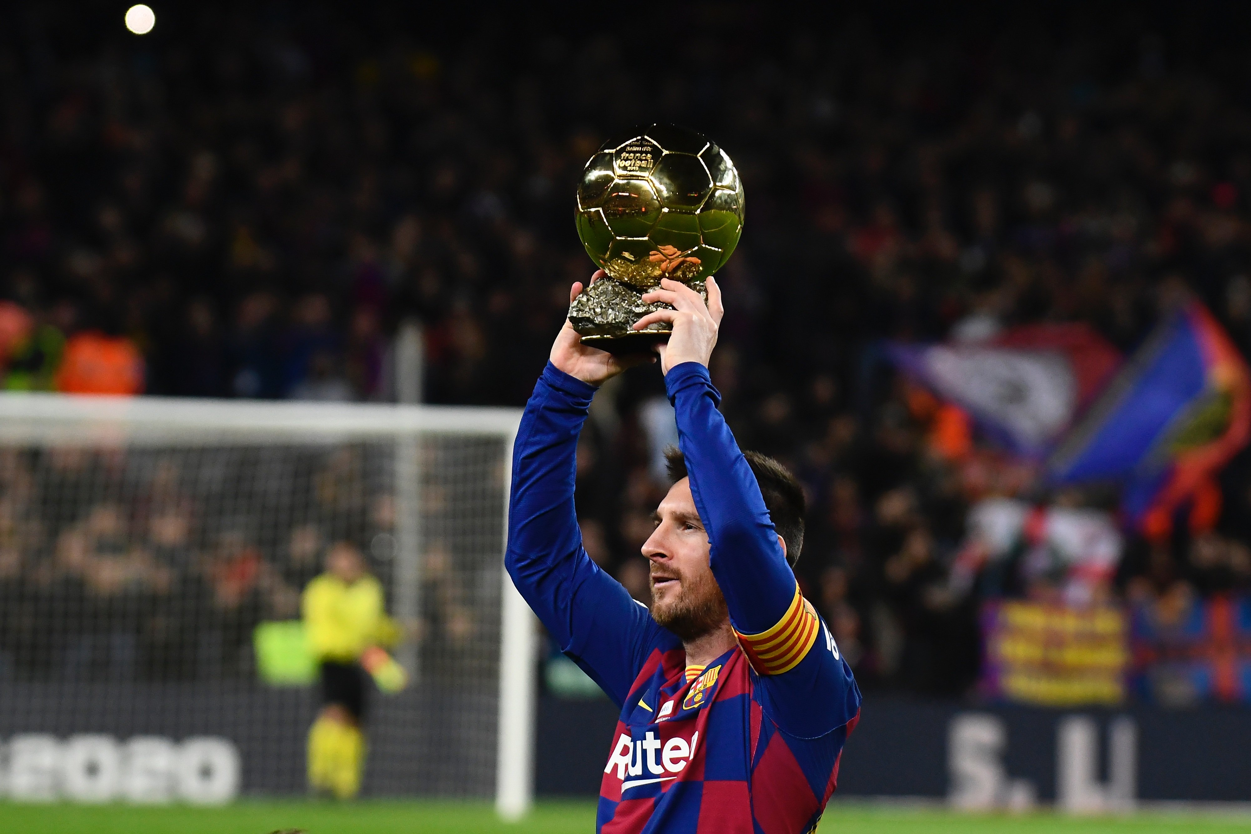 被压着打 80 分钟，却赢了（被动80分钟，依然赢了）