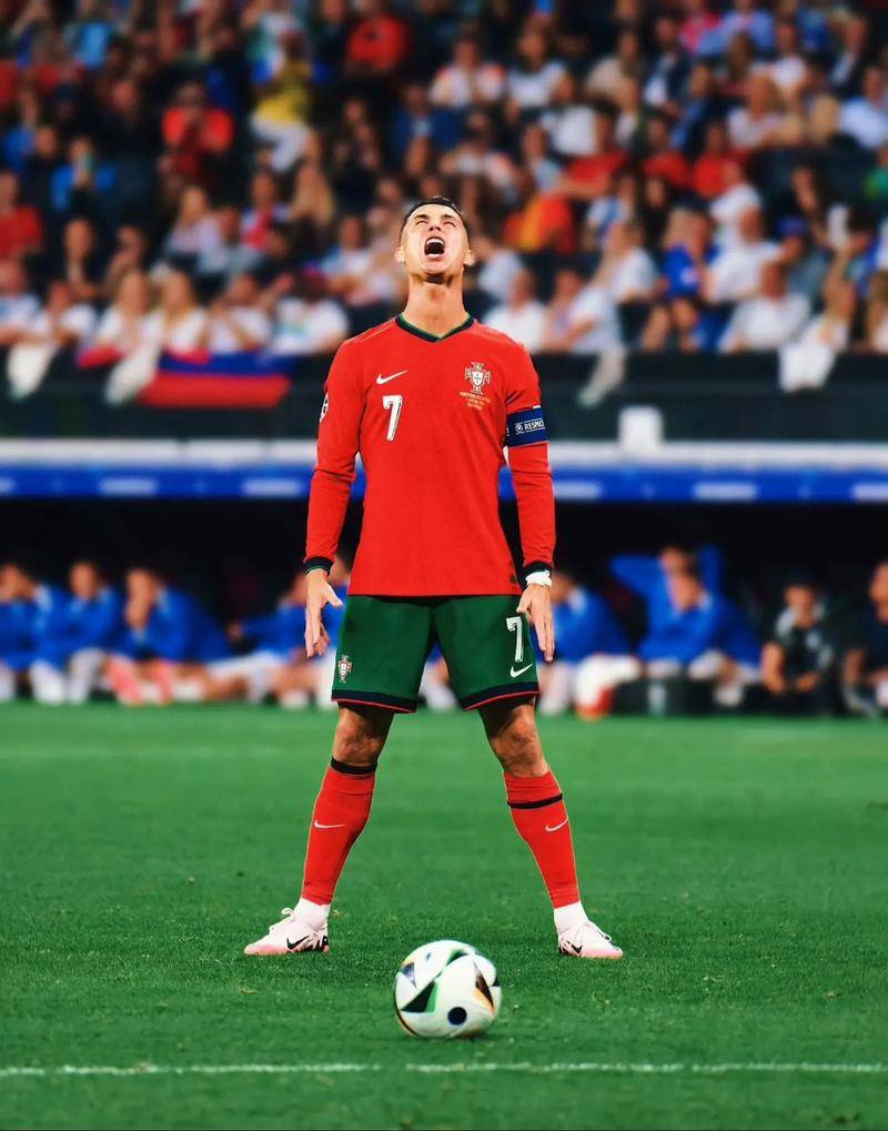 马克西：梅西就是足球史上的里程碑；格策那一脚依然难以释怀（马克西直言：梅西堪称足坛里程碑；对格策那一脚仍难释怀）