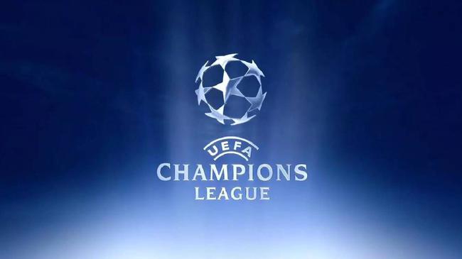 替补登场建功 教练换人奏效（替补立功，换人立竿见影）