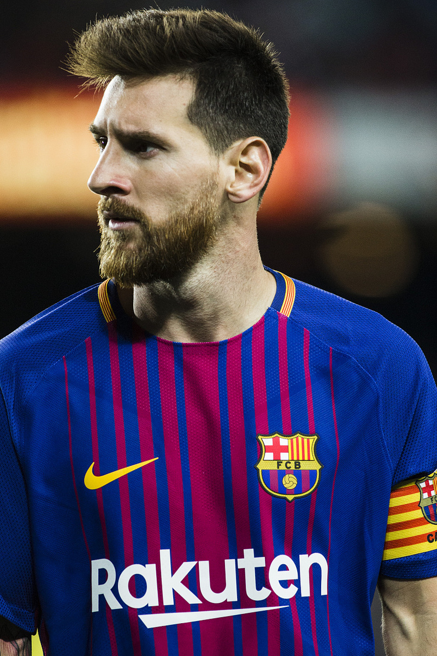 卡雷拉斯：我的位置是左边卫，但能适应教练在任何时候的要求（卡雷拉斯：主打左边卫，随时适应教练安排）