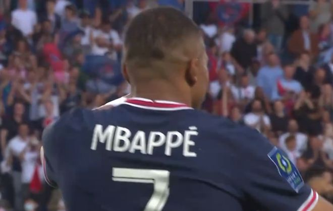 马尔基西奥玩皇马传奇二选一：C罗＞齐达内、大罗（马尔基西奥参与皇马传奇二选一：C罗力压齐达内、大罗）