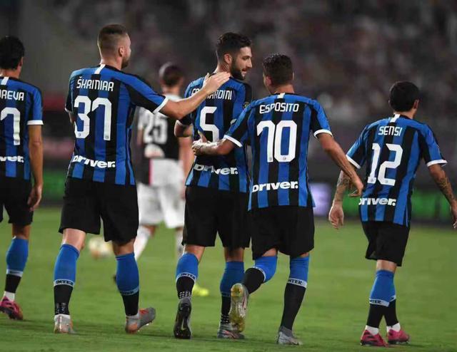 勇士104-96鹈鹕，巴特勒24+8+10，格林9中0，锡安25分（勇士104-96击退鹈鹕：巴特勒24+8+10，格林9投0中，锡安轰25分）