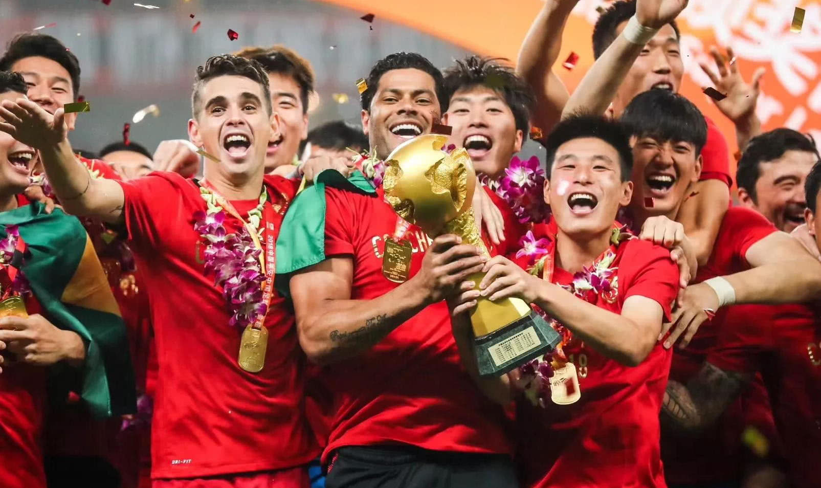 美记：字母哥24年曾遭遇相似伤病，导致错过季后赛（美记称字母哥2024遭遇类似伤病，缺席季后赛）