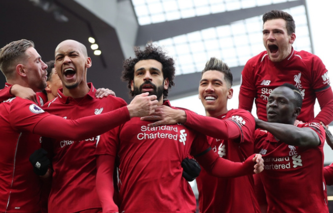 埃弗拉：希望英格兰球迷别再唱足球要回家了，感觉像是诅咒（埃弗拉劝英格兰球迷别再唱“足球回家”，称这像是一种诅咒）