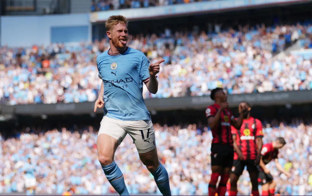 足球中超发布赛程海报，视觉效果炸裂（中超官宣赛程海报，视觉冲击力爆表）