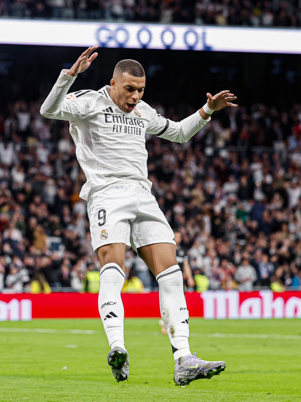 2025环足奖最佳教练10人候选：恩里克、斯洛特在列（2025环足奖最佳教练候选名单出炉：10人入围，恩里克与斯洛特上榜）