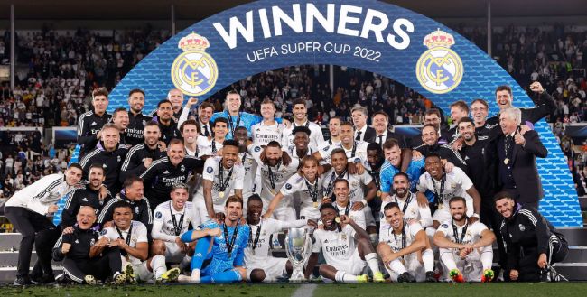 西甲-进球大战！安东尼闪击费兰半场戴帽 巴萨5-3贝蒂斯（西甲激战：安东尼开场破门，费兰半场戴帽，巴萨5-3力克贝蒂斯）